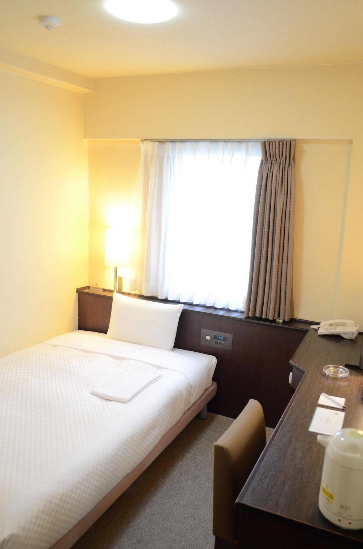 Sendai Business Hotel Ekimae Zewnętrze zdjęcie